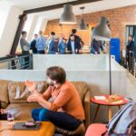 Immobilien Mitarbeiter fuer Mitarbeitergetriebenes Innovationsmanagement